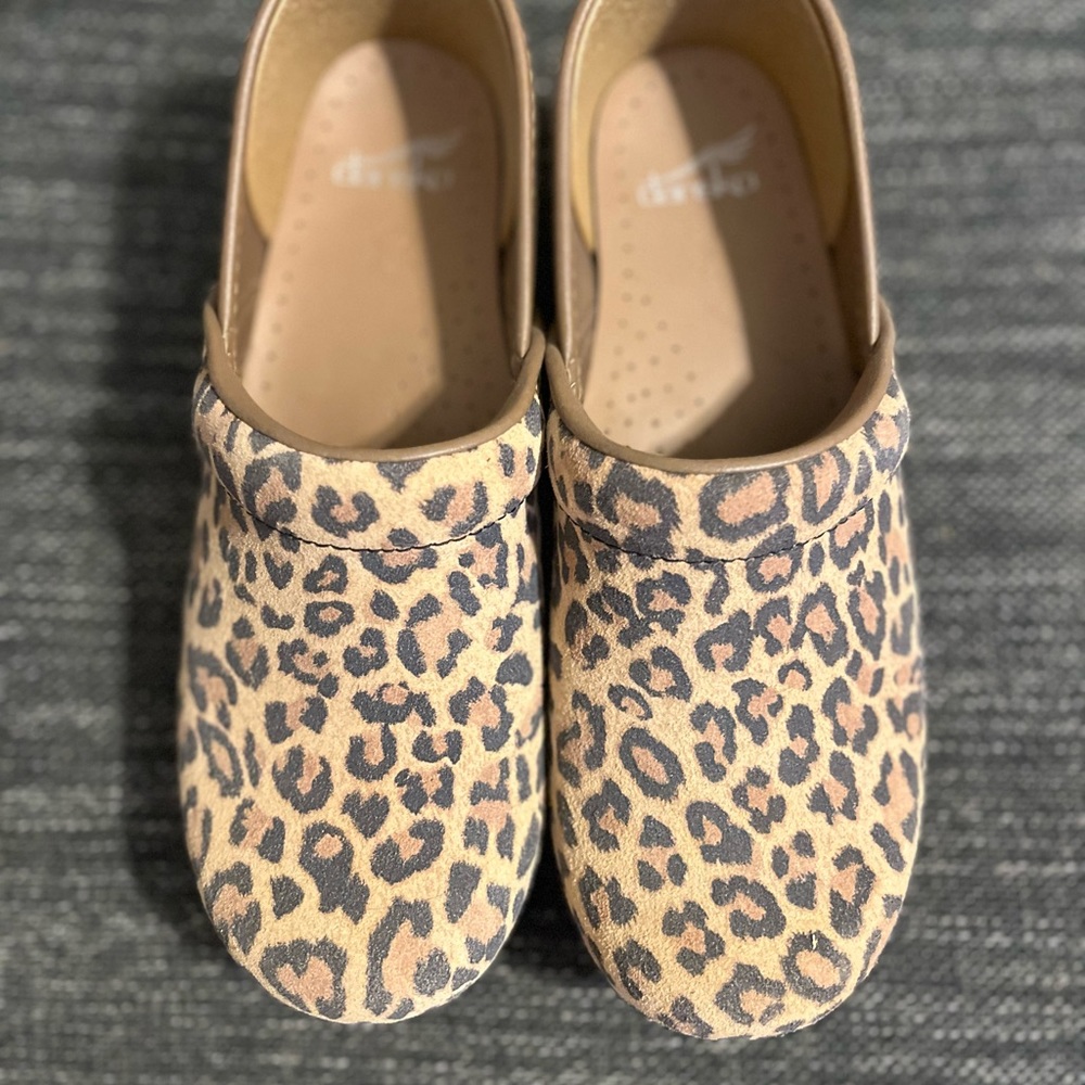 Dansko leopard print clogs size 39